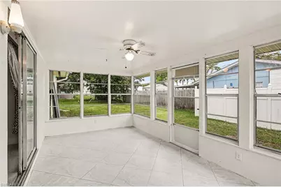 5403 Baylor Ln, Fort Myers, FL 33908 - Photo 14