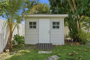 1358 Hopedale Dr, Fort Myers, FL 33919 - Photo 46