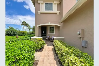 2401 Caslotti Way, Cape Coral, FL 33909 - Photo 2