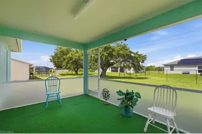 1902 NW 2nd Pl, Cape Coral, FL 33993 - Photo 28