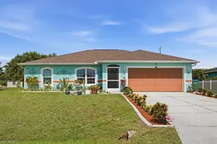 1902 NW 2nd Pl, Cape Coral, FL 33993 - Photo 4