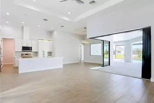 620 SW 26th St, Cape Coral, FL 33914 - Photo 4