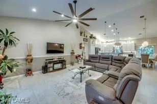 2804 NE 3rd Ave, Cape Coral, FL 33909 - Photo 4