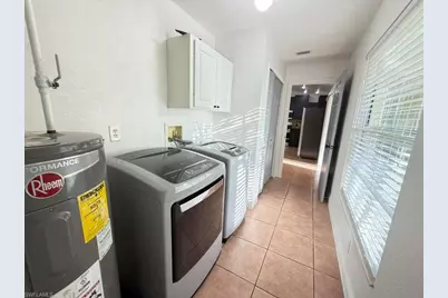 2712 SW 2nd Ave, Cape Coral, FL 33914 - Photo 8