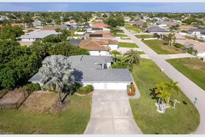601 SE 19th St, Cape Coral, FL 33990 - Photo 4