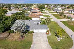 601 SE 19th St, Cape Coral, FL 33990 - Photo 4