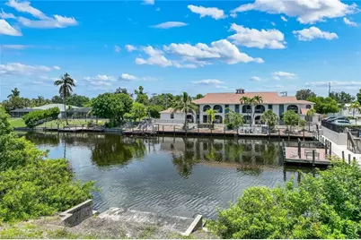 1523 SE 36th Ter, Cape Coral, FL 33904 - Photo 2