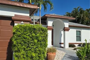 2136 SE 8th Ave, Cape Coral, FL 33990 - Photo 4