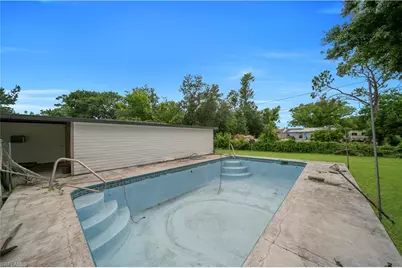 8326 Breeze Dr, North Fort Myers, FL 33917 - Photo 24