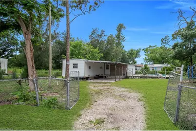 8326 Breeze Dr, North Fort Myers, FL 33917 - Photo 6