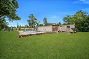 8326 Breeze Dr, North Fort Myers, FL 33917 - Photo 22