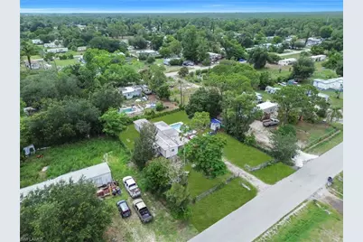 8326 Breeze Dr, North Fort Myers, FL 33917 - Photo 34