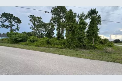 771 Aprile Ave S, Lehigh Acres, FL 33974 - Photo 12