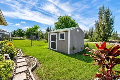 1215 SW 31st Ter, Cape Coral, FL 33914 - Photo 20