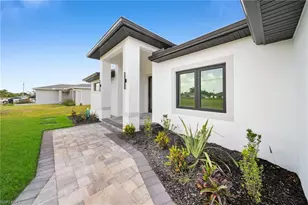 1213 NW 25th Pl, Cape Coral, FL 33993 - Photo 4