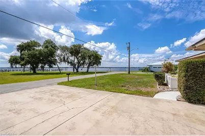 1805 Stevenson Rd, North Fort Myers, FL 33917 - Photo 1