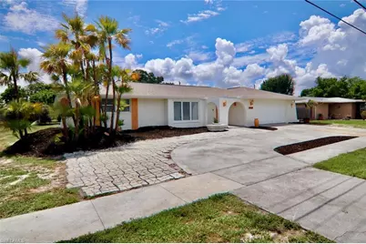 4708 Orange Grove Blvd, North Fort Myers, FL 33903 - Photo 4
