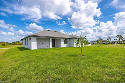3227 NE 13th Pl, Cape Coral, FL 33909 - Photo 18