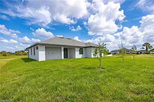 3227 NE 13th Pl, Cape Coral, FL 33909 - Photo 18