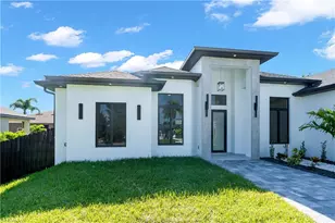 129 SW 34th Ave, Cape Coral, FL 33991 - Photo 2