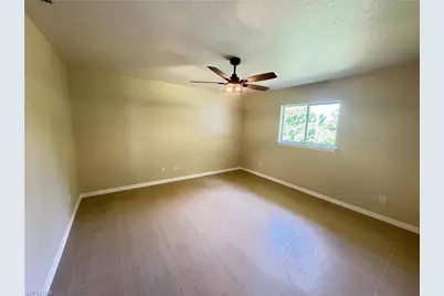 4426 SW Santa Barbara Pl, Cape Coral, FL 33914 - Photo 8