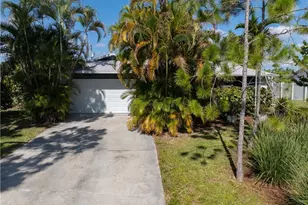 208 NE 9th Ave, Cape Coral, FL 33909 - Photo 38
