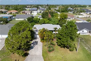 208 NE 9th Ave, Cape Coral, FL 33909 - Photo 34