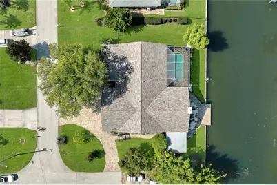 204 SE 20th Pl, Cape Coral, FL 33990 - Photo 46