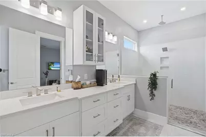 1611 NW 38th Ave, Cape Coral, FL 33993 - Photo 16
