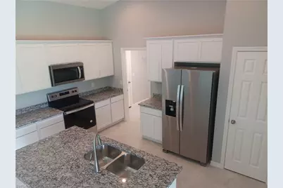 417 SW 26th Ave, Cape Coral, FL 33991 - Photo 8