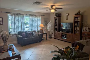 2324 Caladium Rd, Fort Myers, FL 33905 - Photo 2