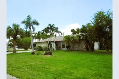 628 SE 19th Ln, Cape Coral, FL 33990 - Photo 12