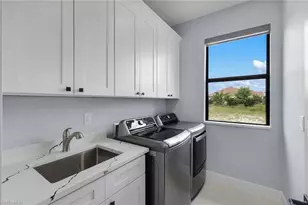 313 NE 5th Terrace, Cape Coral, FL 33909 - Photo 26