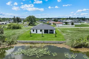 313 NE 5th Terrace, Cape Coral, FL 33909 - Photo 34