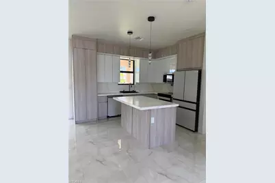 124 SE 2nd Ave, Cape Coral, FL 33990 - Photo 14