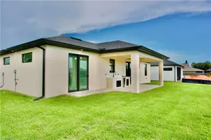 124 SE 2nd Ave, Cape Coral, FL 33990 - Photo 4