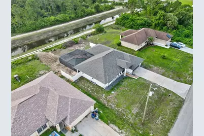 2105 Anita Ave S, Lehigh Acres, FL 33976 - Photo 48