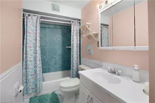 1001 Pine Isle Ln, Naples, FL 34112 - Photo 16