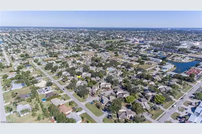 631 SE 12th Ave #98, Cape Coral, FL 33990 - Photo 32
