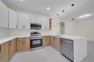 4016 9th St SW, Lehigh Acres, FL 33976 - Photo 4