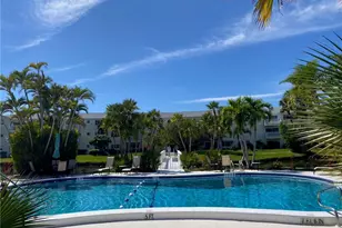 13520 Stratford Pl Cir, Fort Myers, FL 33919 - Photo 6