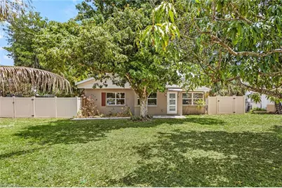 209 Kingston Dr, Fort Myers, FL 33905 - Photo 2