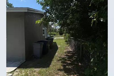 2199 Wyandotte Ave, Alva, FL 33920 - Photo 8