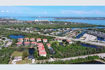 10021 Lake Cove Dr #101, Fort Myers, FL 33908 - Photo 2