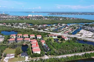10021 Lake Cove Dr, Fort Myers, FL 33908 - Photo 2