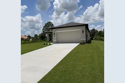3607 62nd St W, Lehigh Acres, FL 33971 - Photo 2