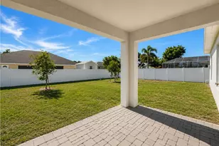 2728 NE 5th Pl, Cape Coral, FL 33909 - Photo 22