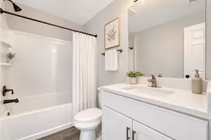 2728 NE 5th Pl, Cape Coral, FL 33909 - Photo 20