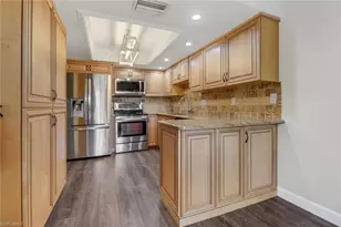 7115 Lakeridge Ct, Fort Myers, FL 33907 - Photo 12