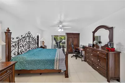 622 SE 10th Ave, Cape Coral, FL 33990 - Photo 20